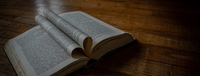 Die perfekte Gedichtanalyse schreiben Die perfekte Gedichtanalyse schreiben