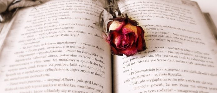 Empfindsamkeit Epoche - Merkmale, Hintergründe & Literatur Autoren Empfindsamkeit Epoche - Merkmale, Hintergründe & Literatur/Autoren