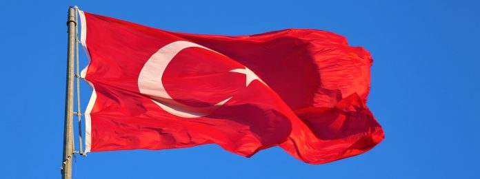 Türkische Flagge mit Stern und Halbmond Türkische Flagge mit Stern und Halbmond