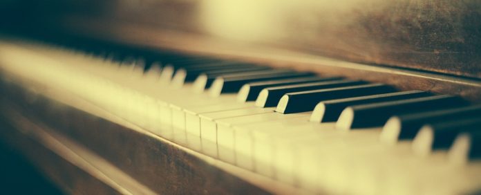 Wie hieß nochmal der blinde Sänger am Klavier Wie hieß nochmal der blinde Sänger am Klavier