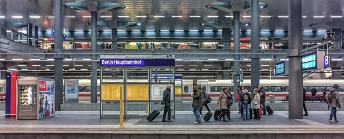 Berlin Hbf tief & Berlin Hbf Berlin Hbf (tief) & Berlin Hbf