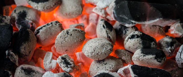 Grill anzünden ohne Grillanzünder Grill anzünden ohne Grillanzünder
