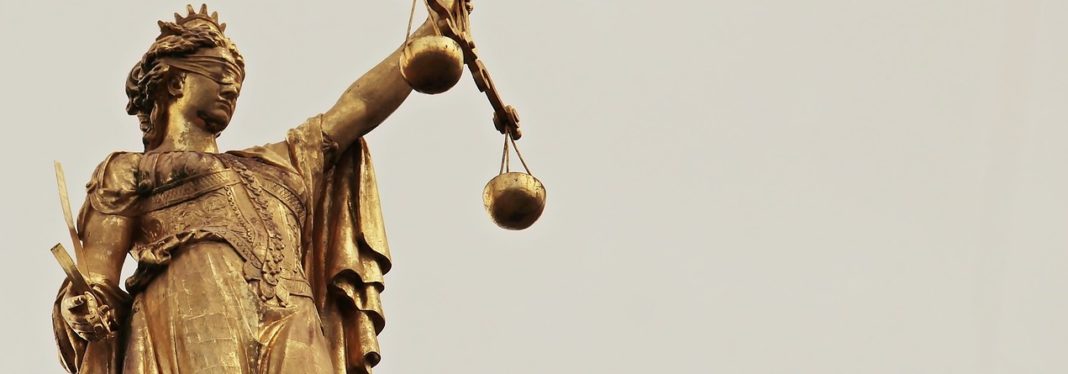 Was bedeuten die Symbole der Justitia Was bedeuten die Symbole der Justitia