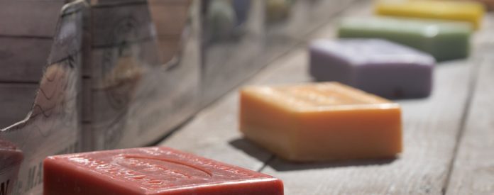 Kernseife schmelzen - so wirds gemacht Kernseife schmelzen - so wirds gemacht